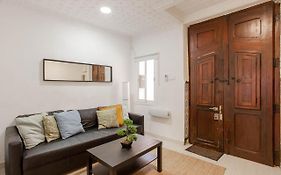 Lovely Home With Sunny Patio Near The Beach